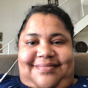 Meet your Posher, Lacie